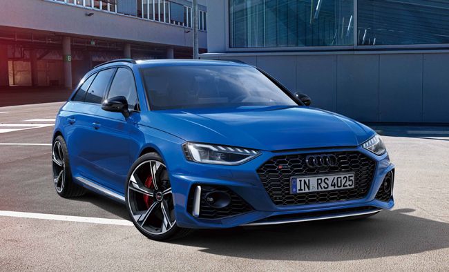 アウディ RS 25分1 RS」モデルの誕生25周年を記念したアウディ 3モデルがデビュー